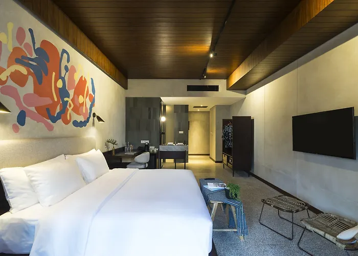 Hotel Artotel Haniman 4*