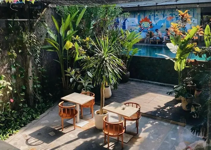 Hotel Artotel Haniman 4*